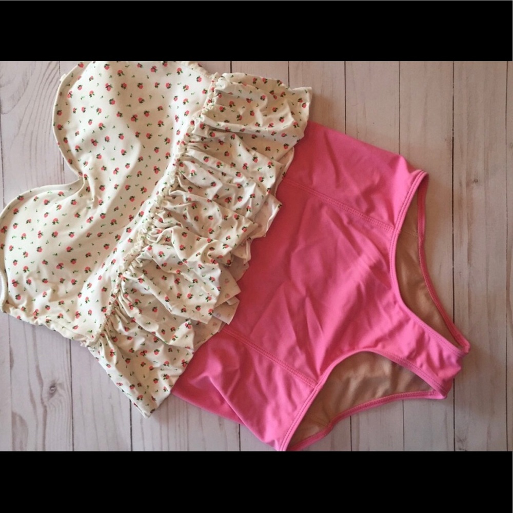 🌹Kortni Jeane Bathing suit & Matching bottoms 🌹